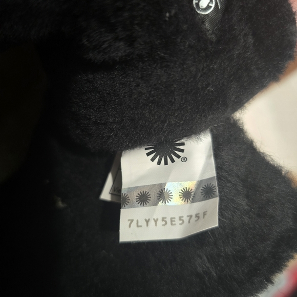 UGG BUTTE II CWR Boot Size 5 (Big Kid) - Picture 6 of 9